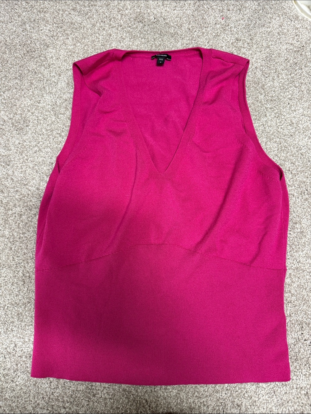 Express Deep V-Neck Tank Top - Fuchsia